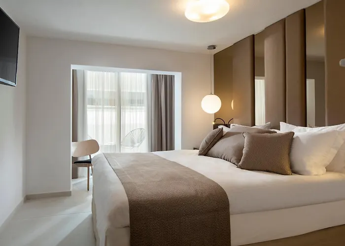 Alexandrion Appartments Down Town Adults Only 4*