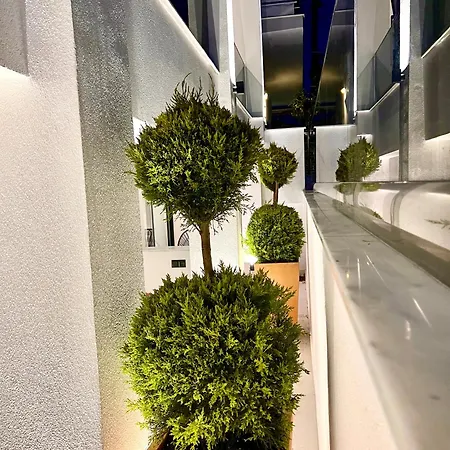 Апарт-отель Alexandrion Appartments Down Town Adults Only Сарти